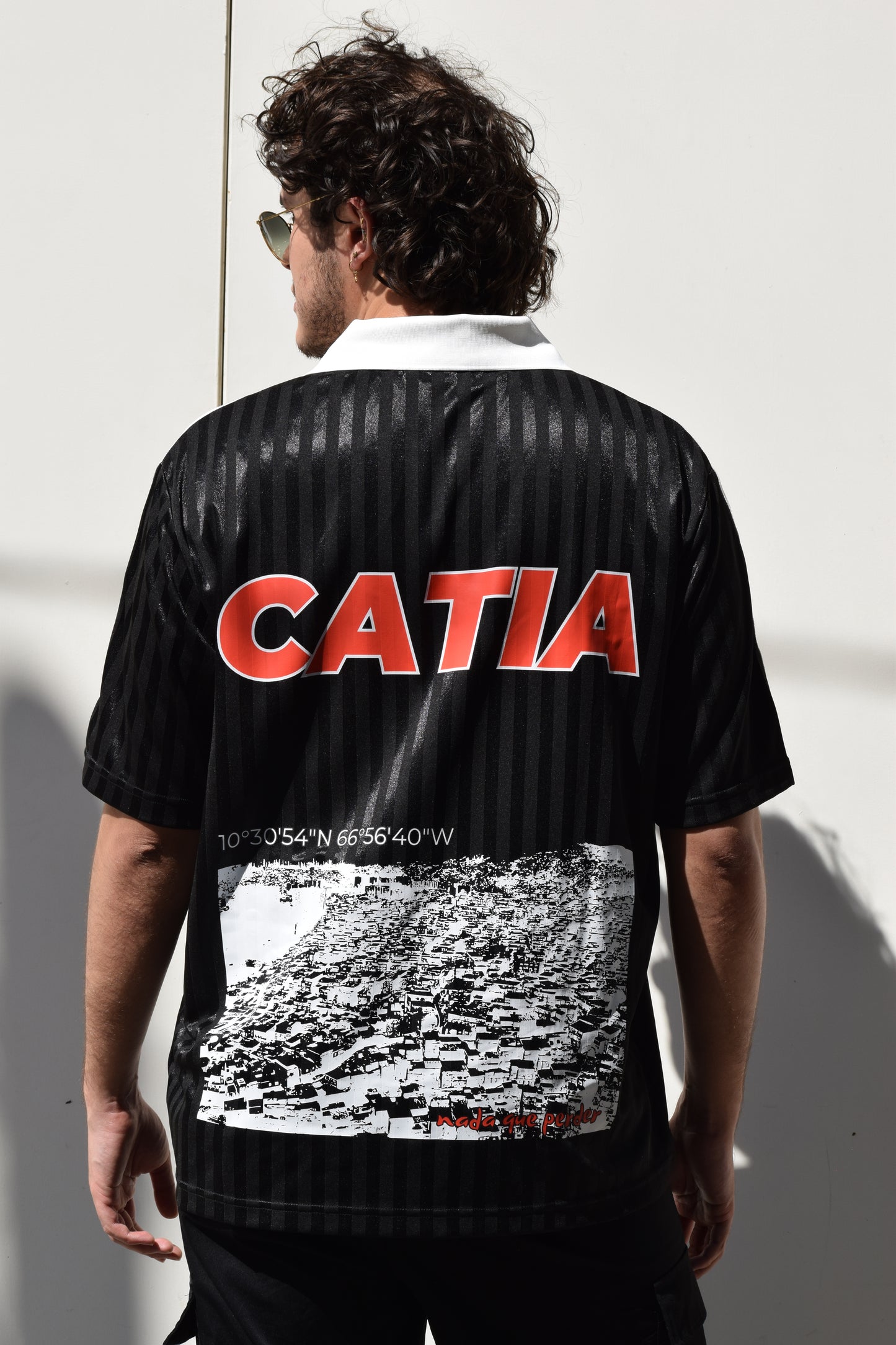 Catia Jersey Negra